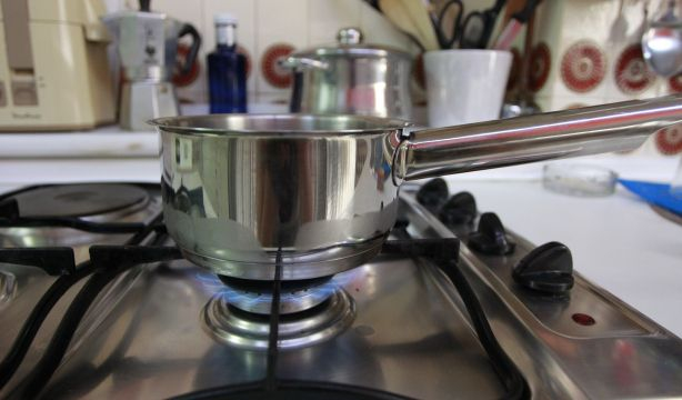 EuropaPress 3817008 gas cocina gas llamas llama fuego fogon fogones gas natural olla ollas