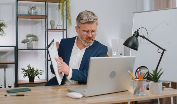 Quejarse constantemente daña a tu cerebro