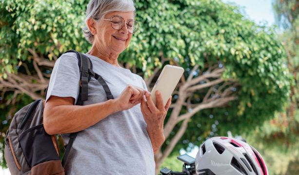 Crean una aplicación para medir la actividad física de las personas mayores. Foto: Bigstock