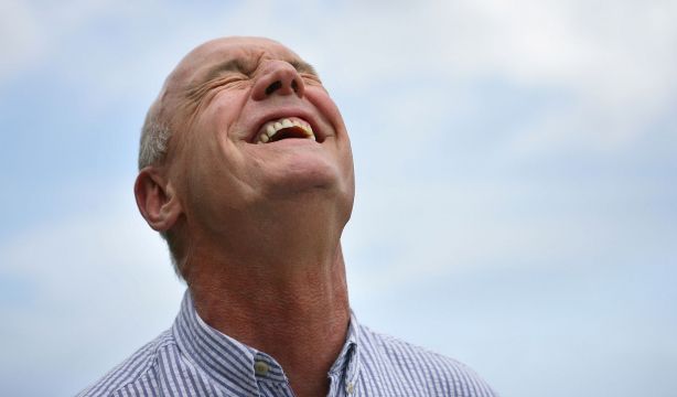 ¿Por qué no hablamos de la felicidad de los mayores?