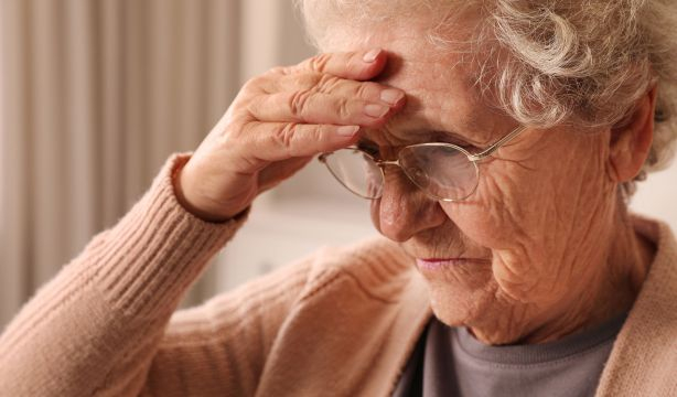 Lecanemab, el fármaco más prometedor contra el alzhéimer, podría impedir daños en el cerebro. Foto: Bigstock