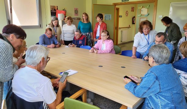 'Influencers' mayores dan clases para romper la brecha digital y prevenir la soledad. Foto: Europa Press