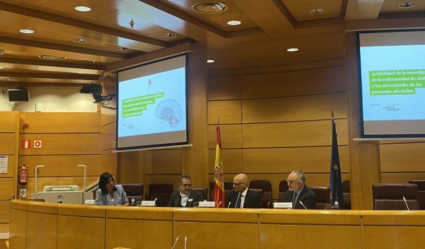 Expertos avanzan que en cinco años se podrá detectar el alzhéimer mediante un análisis de sangre