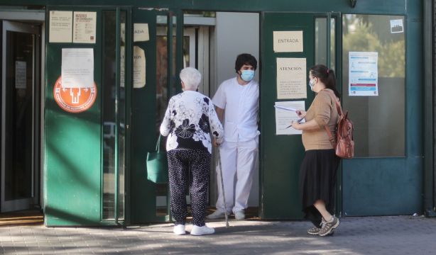 El Gobierno repartirá 600 millones a las CCAA para reforzar la atención primaria y la salud mental