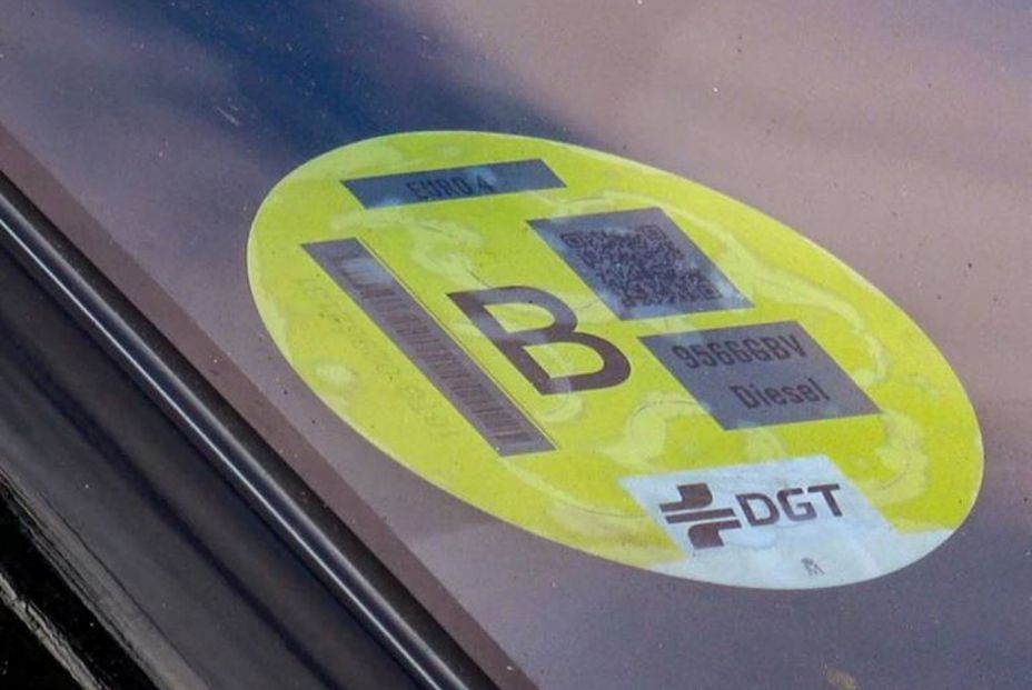 Etiqueta B de la DGT