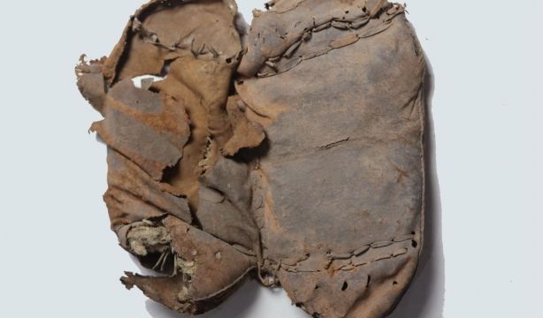 Descubren una tumba milenaria en China con la silla de montar más antigua