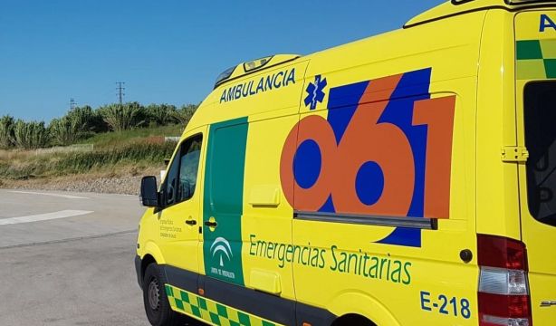 Muere un niño atropellado por un camión de butano en Níjar (Almería)