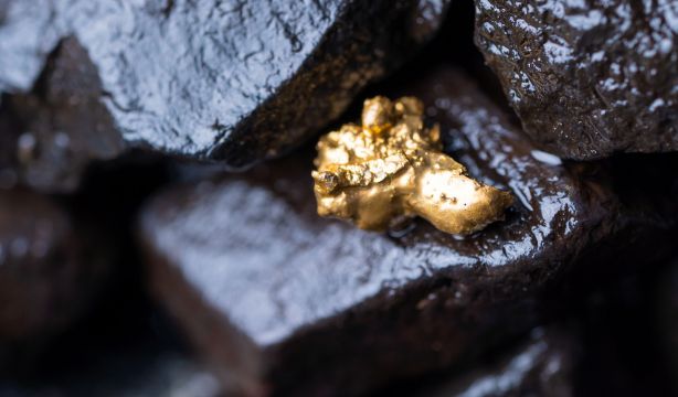 Microgeles con nanopartículas de oro permiten diagnosticar y tratar tumores