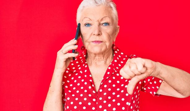 Trampas de la nueva ley contra las llamadas 'spam': "Dudamos que proteja a los sénior"