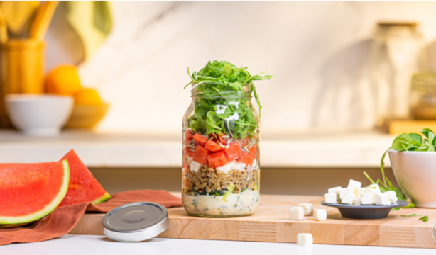 5 recetas de ensaladas verticales 'Jar Salad' para una dieta sana y equilibrada