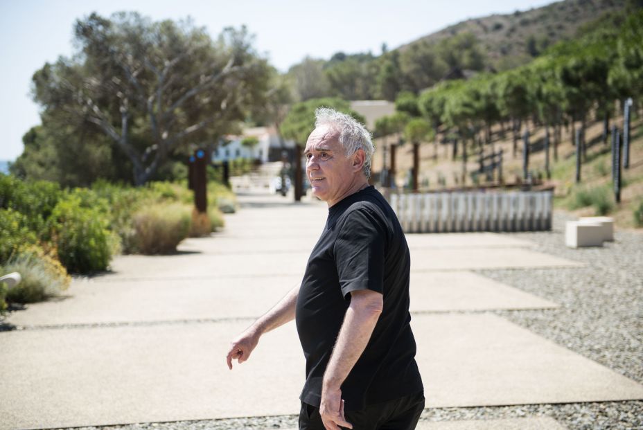 EuropaPress 5272863 cocinero ferran adria presentacion museo elbulli1846 museo antiguo
