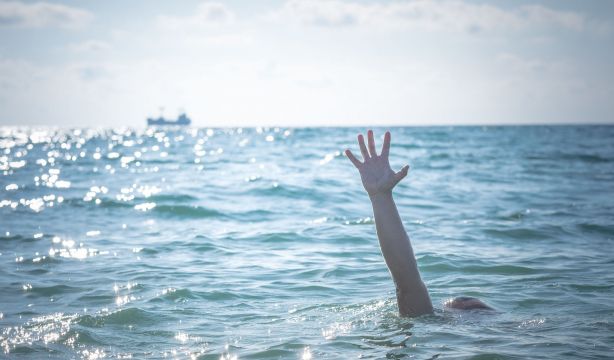 Un chico de 17 muere en una playa de España por el síndrome de inmersión