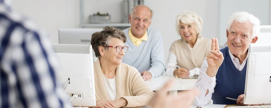 Education First organiza viajes de idiomas al extranjero para mayores de 50 años Education First organiza viajes de idiomas al extranjero para mayores de 50 años