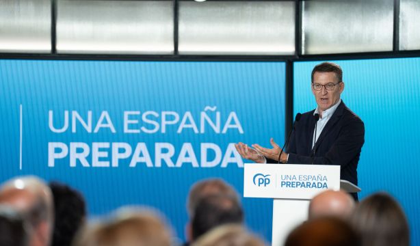 Feijóo avanza su programa económico: estas son las 20 medidas que propone el PP