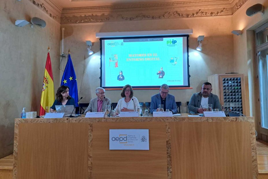 La PMP sobre la inclusión digital de los mayores: "Debemos formar parte de la solución" La PMP sobre la inclusión digital de los mayores: "Debemos formar parte de la solución"