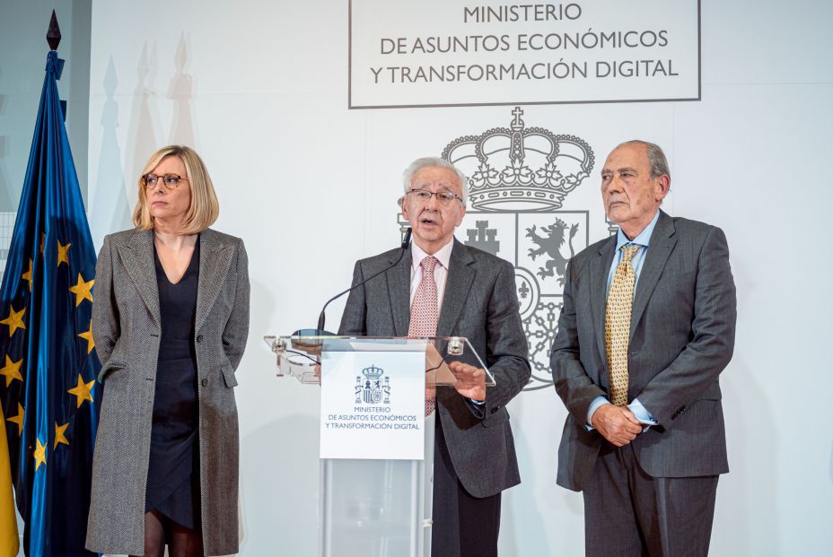 Calviño reúne a banca y mayores para evaluar los planes de acceso a los servicios financieros. Foto: EuropaPress 