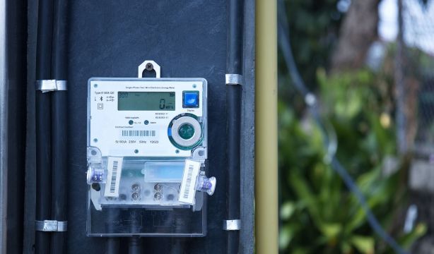 Consultorio ‘Luz y Gas’: ¿Por qué mandan un consumo estimado si los contadores son digitales?