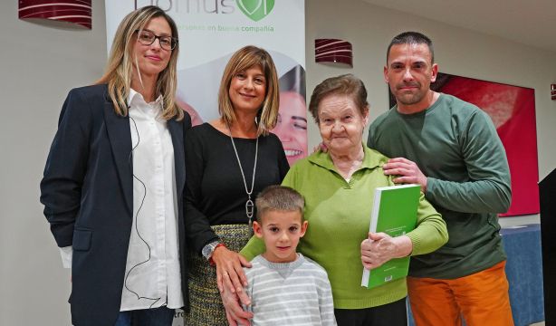 DomusVi involucra a las familias en el cuidado de las personas mayores