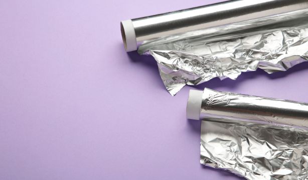 El desconocido truco del papel de aluminio en la ventana