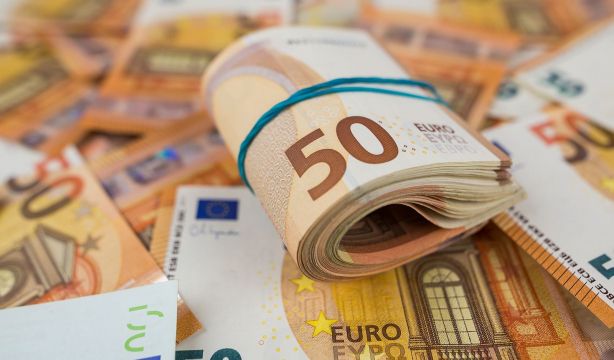 Miguel Ángel Bernal: "Hay vida más allá de las cuentas y depósitos bancarios"Hay vida más allá de las cuentas y depósitos bancarios"