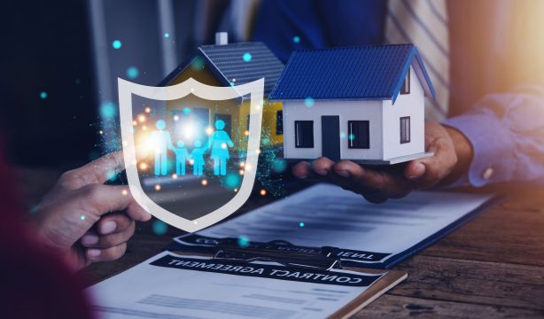 Los bancos ofrecen seguros de vida riesgo un 92% más caros que las aseguradoras, según Inese