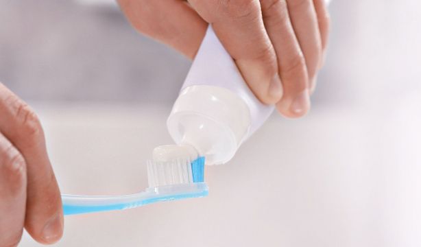 Crean una pasta de dientes a base de aceite de oliva virgen-extra eficaz contra la gingivitis