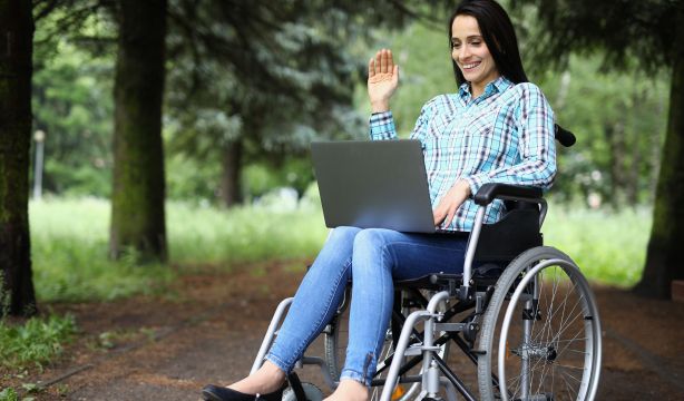 El 65% de personas con discapacidad cree que la IA perjudica su contratación porque "discrimina"