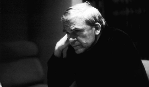 Muere el escritor Milan Kundera a los 94 años, autor de 'La insoportable levedad del ser'
