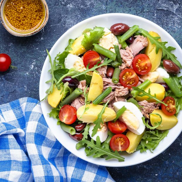 El tiempo máximo que debe permanecer el atún en lata en la nevera El tiempo máximo que debe permanecer el atún en lata en la nevera