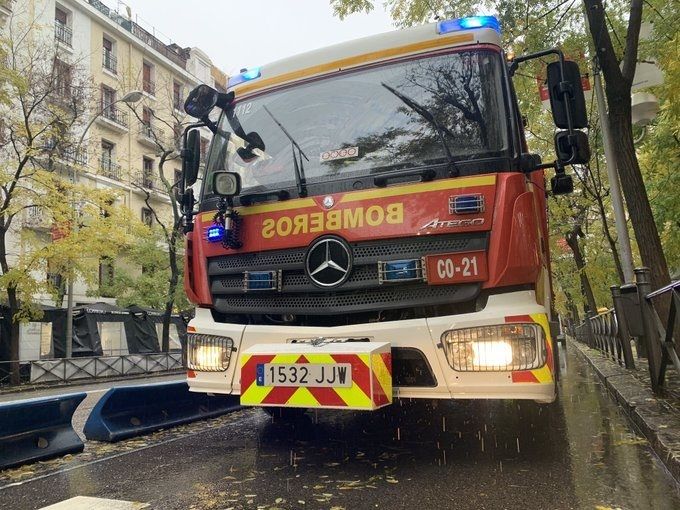 Incendio en la cocina del Mesón Txistu de Madrid en plena hora de la comida Incendio en la cocina del Mesón Txistu de Madrid en plena hora de la comida