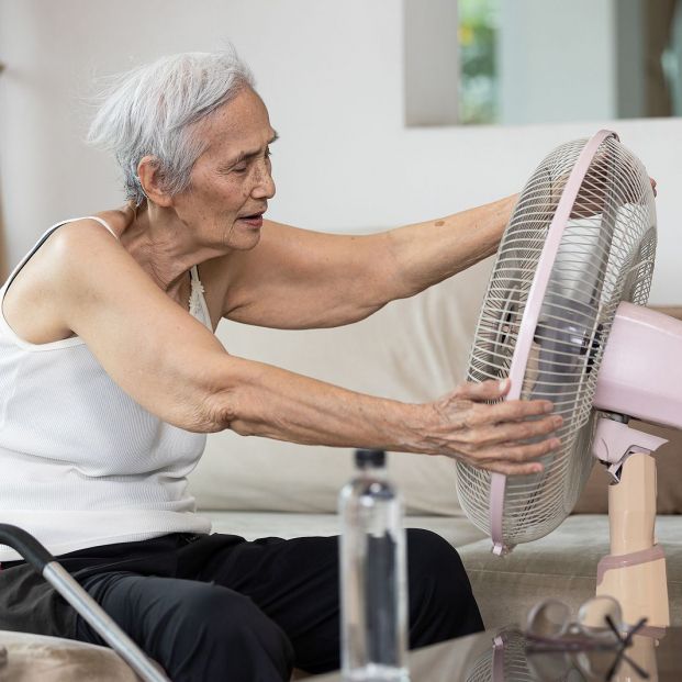 Con estos trucos puedes convertir tu ventilador en aire acondicionado