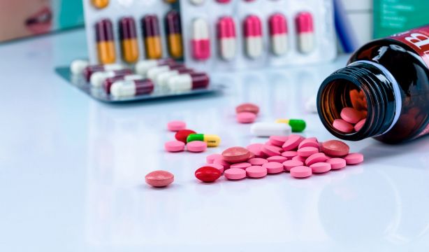 Estos son los medicamentos que no debes mezclar con el ibuprofeno