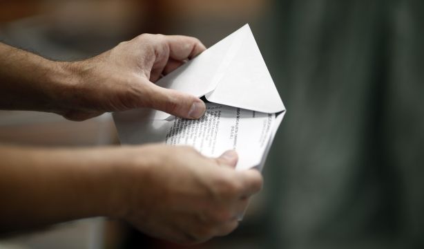 Todavía queda por contar el voto en el exterior del 23J: ¿qué escaños podrían cambiar?