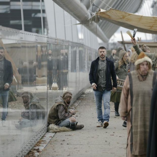 Escena de Los visitantes, de HBO Escena de Los visitantes, de HBO