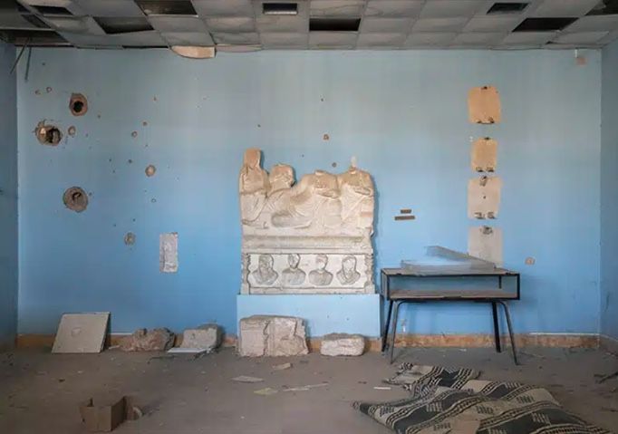 Mathieu Pernot Sans titre (Palmyre), 2021 Collection Mathieu Pernot Mathieu Pernot Sans titre (Palmyre), 2021 Collection Mathieu Pernot