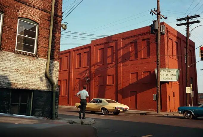 William Eggleston Sin título, c. 1970-1973 © Fondo artístico Eggleston Cortesía del Fondo artístico Eggleston y de David Zwirner William Eggleston Sin título, c. 1970-1973 © Fondo artístico Eggleston Cortesía del Fondo artístico Eggleston y de David Zwirner