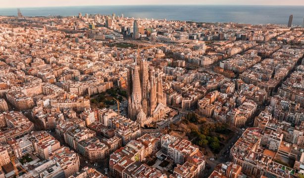 ¿Qué ciudades españolas están entre las más sobrevaloradas del mundo?