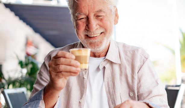 Un compuesto presente el café puede mejorar la calidad de vida en el envejecimiento