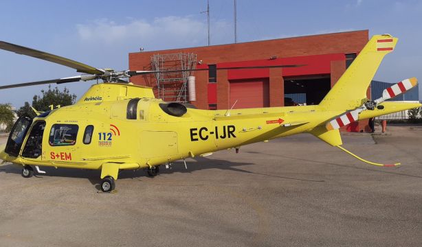Un bebé de 2 años y su madre, heridos tras precipitarse desde de un tercer piso