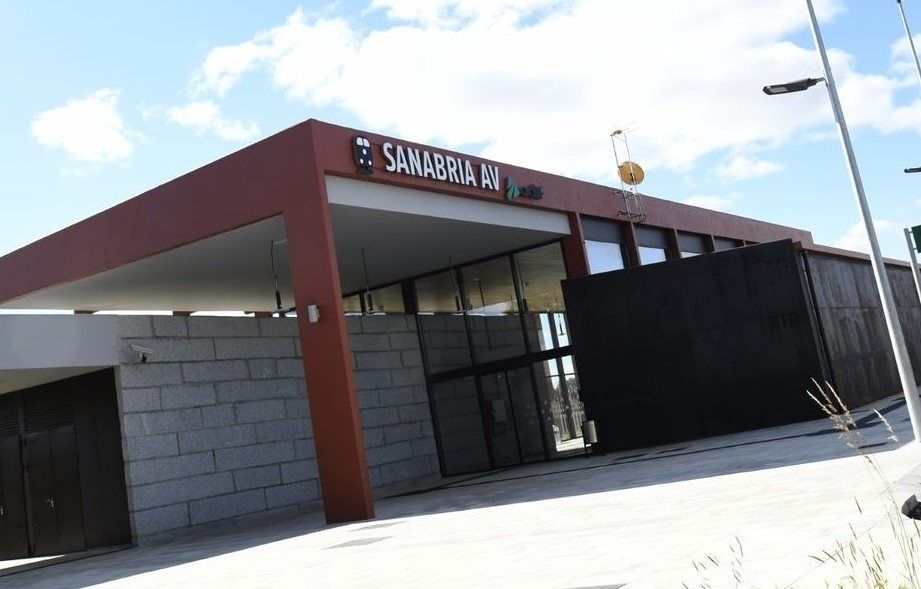 EuropaPress 5357726 exterior estacion trenes sanabria EuropaPress 5357726 exterior estacion trenes sanabria