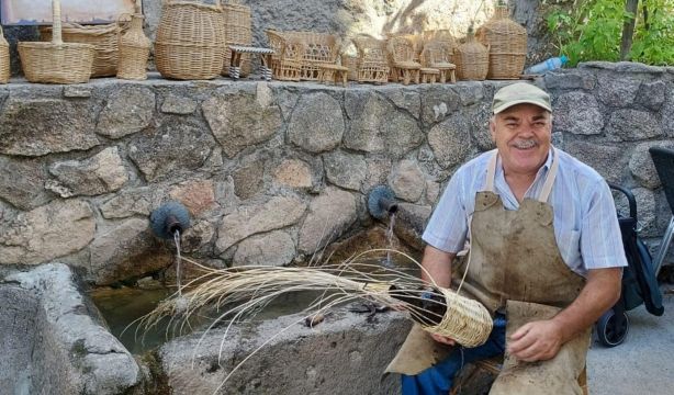 Un pueblo de Cáceres recrea oficios de hace un siglo para homenajear a los mayores. Foto: Ayuntamiento de Jarandilla de la Vera