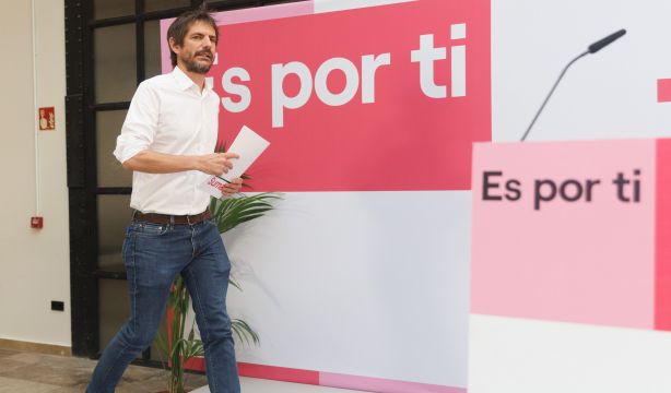 Sumar acusa al PSOE de "falta de ambición" y pide que negocie "en serio" la investidura