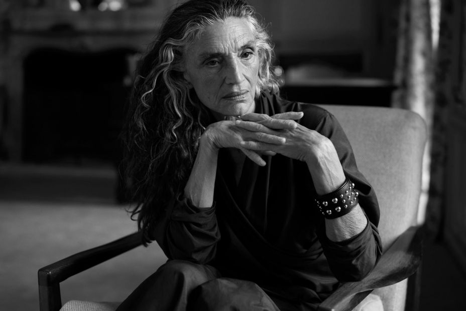 Zara apuesta por los sénior: La actriz Ángela Molina se convierte en imagen de su nueva colección. Foto: Zara Zara apuesta por los sénior: La actriz Ángela Molina se convierte en imagen de su nueva colección. Foto: Zara