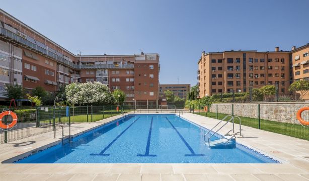 Comprar un piso con piscina supone un sobrecoste del 91%