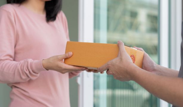 Black Friday: la estafa del paquete que no pediste y cómo evitar caer en la trampa