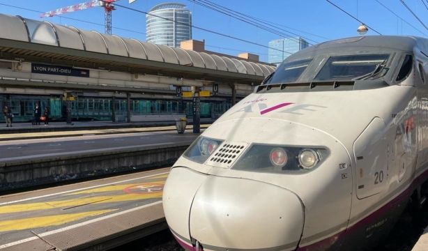 El AVE a Francia ya suma 100.000 billetes vendidos tras su primer mes de actividad. Foto: Europa Press