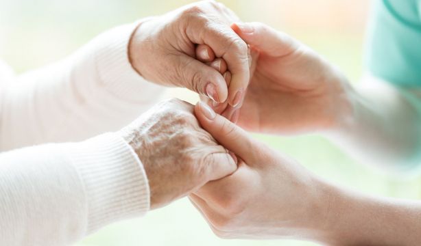 Un fármaco contra el párkinson ralentiza el ELA más de 6 meses