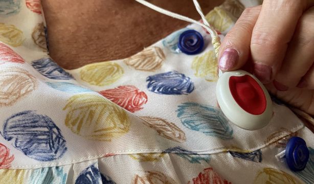 Novedades en la teleasistencia para mayores de Castilla-La Mancha: digitalización y geolocalización. Foto: Europa Press