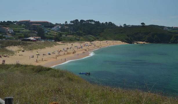 Dónde encontrar la playa con el agua más fría de España
