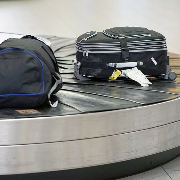 Maletas en el aeropuerto Maletas en el aeropuerto